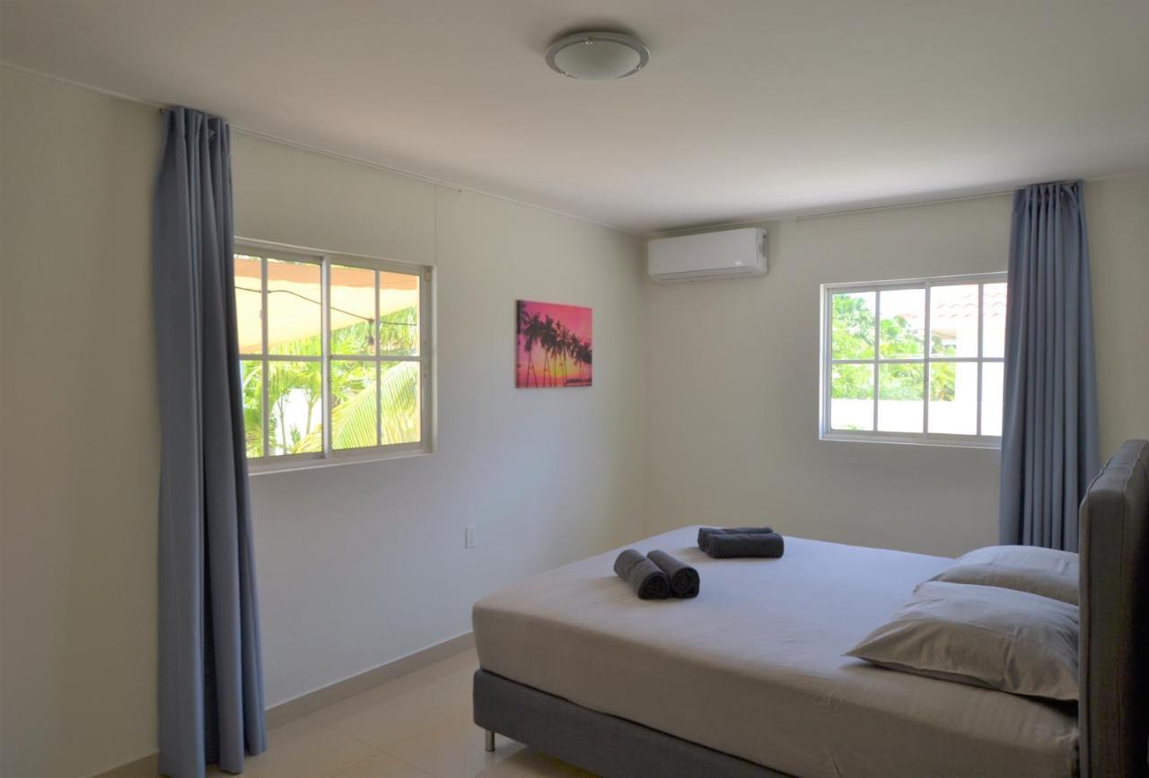 Relex Villa With Private Pool Willemstad Exterior photo